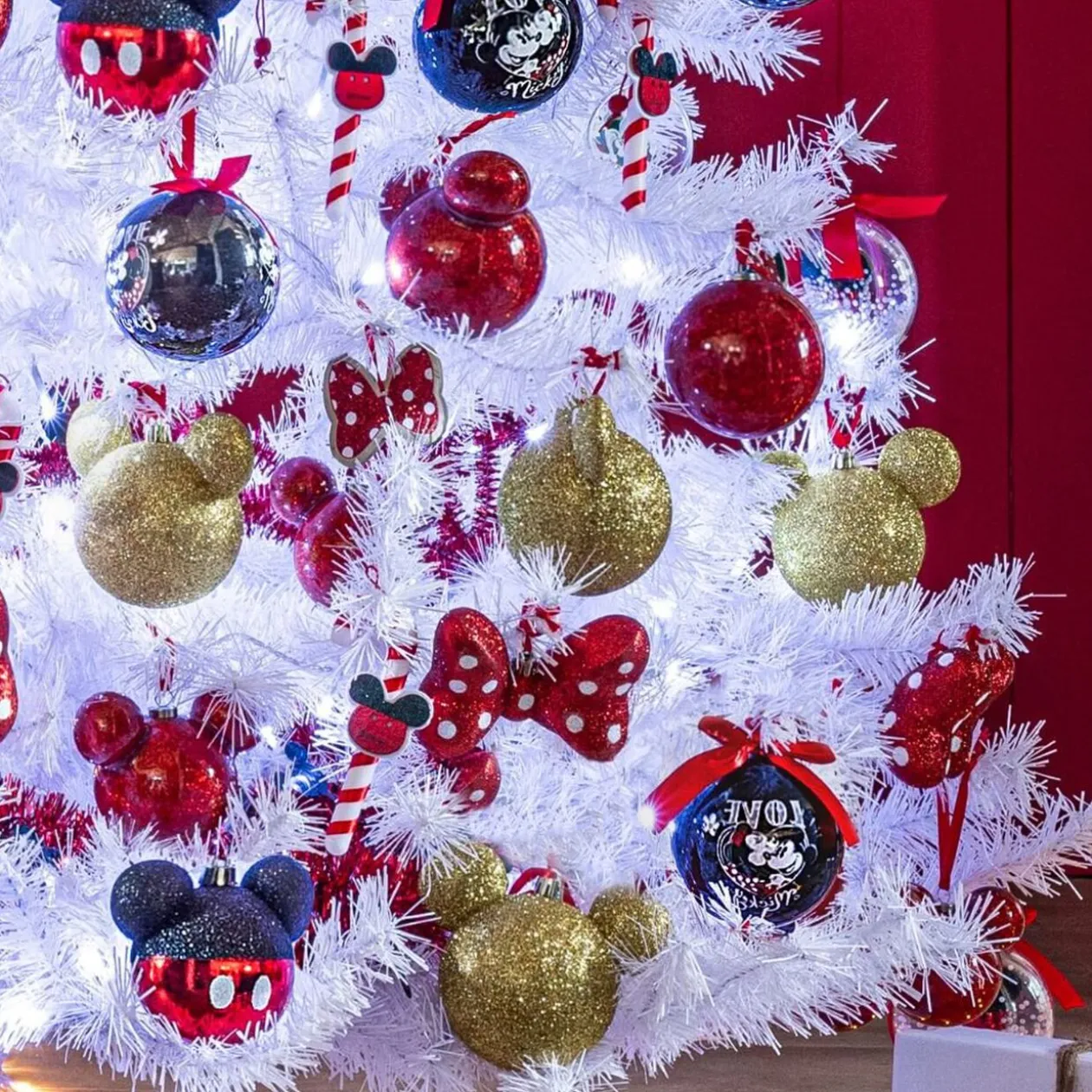 Boule de Noël Disney Mickey doré pailleté 12.2x8.5xH11,5cm