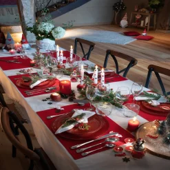 Centre de table Noël pomme de pin feuillage vert