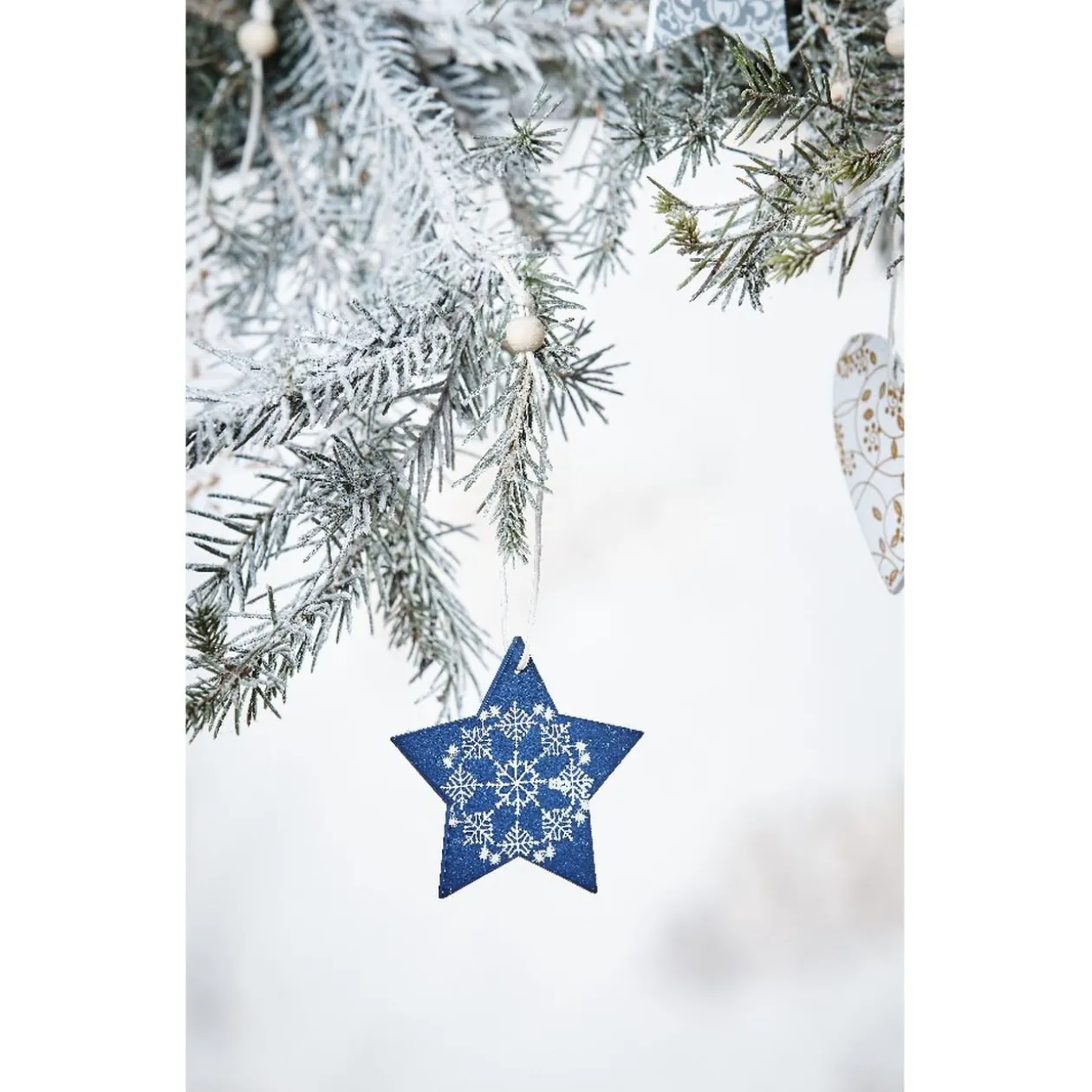 Décoration de Noël à suspendre givré x 36