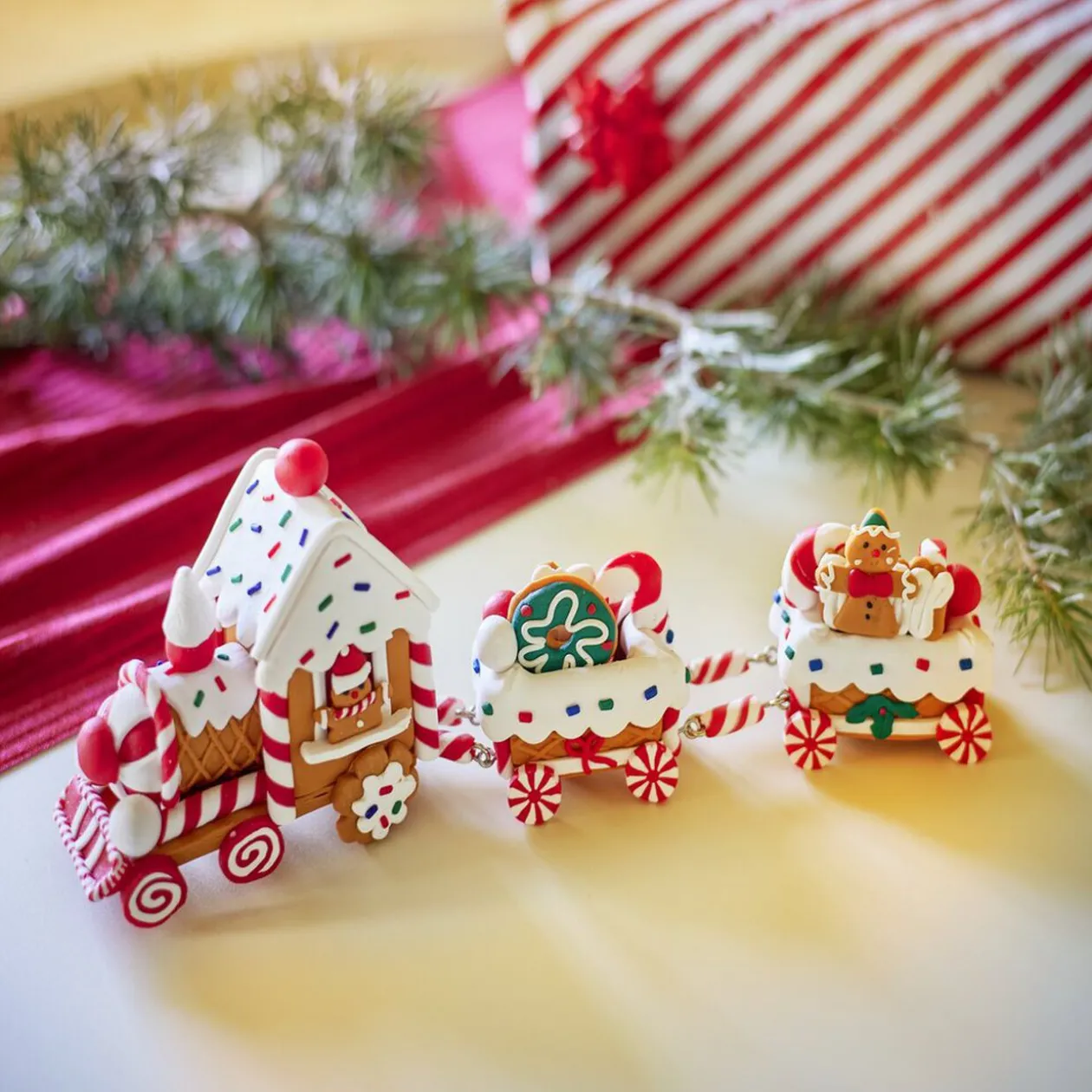 Décoration de Noël petit train pain d'épice à poser