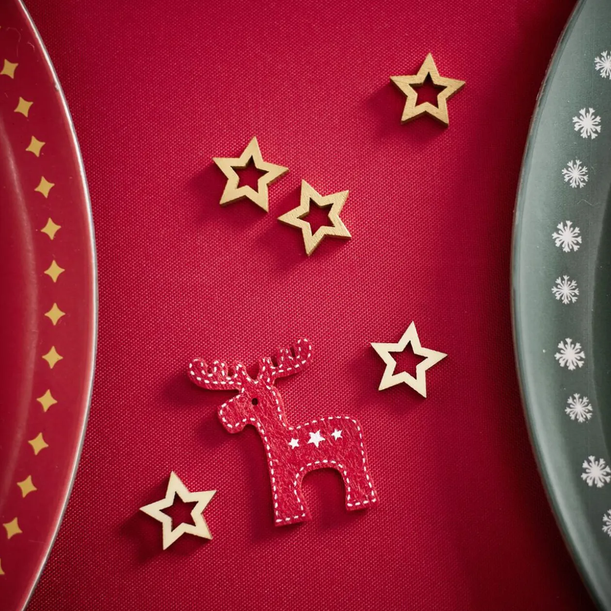 Décoration de table forme étoile dorée 20 pièces