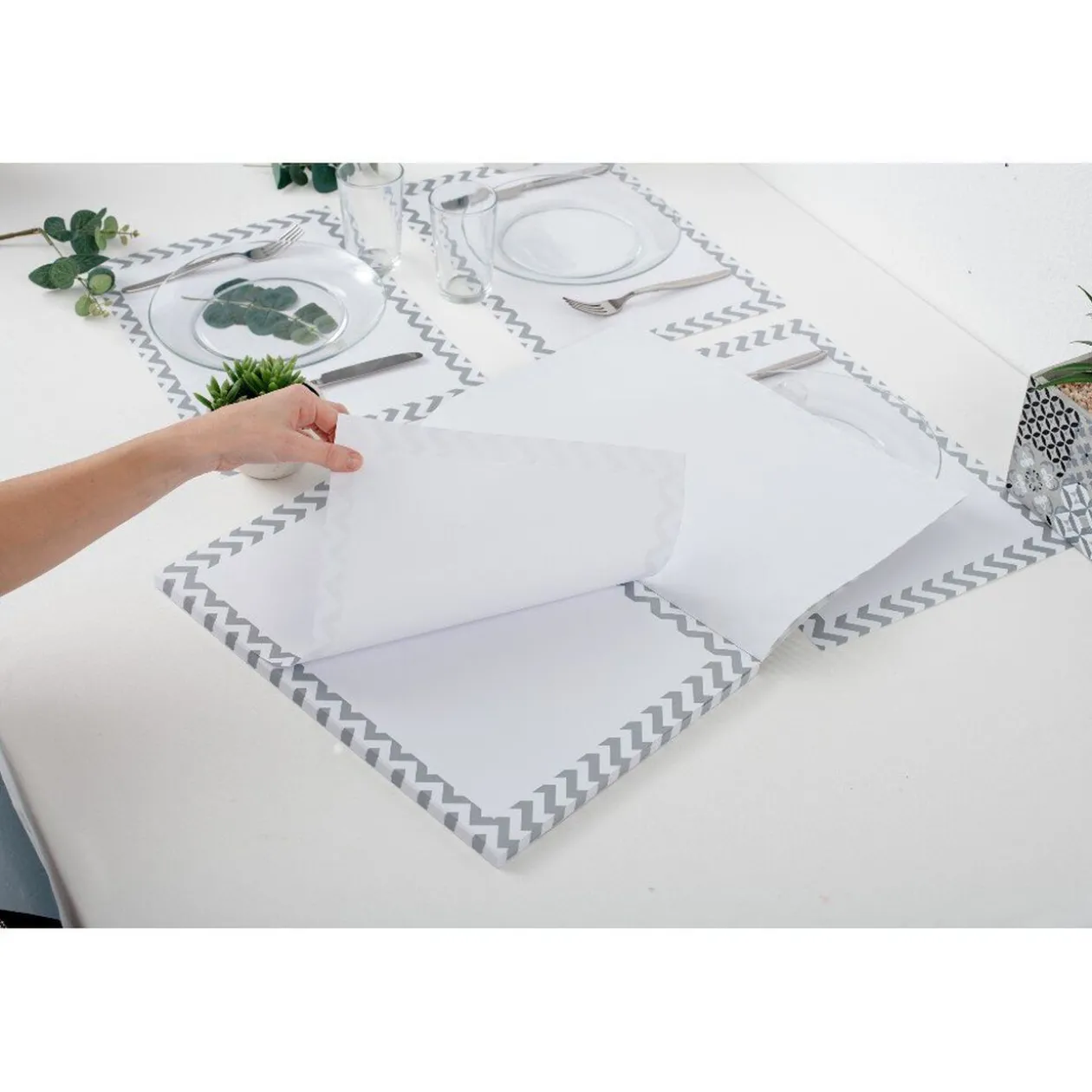 Lot de 100 sets de table