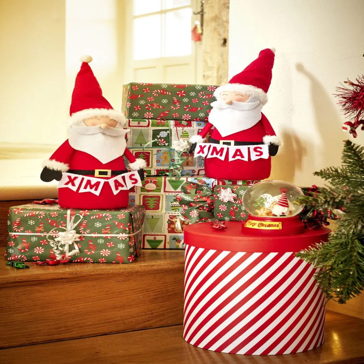 Père noël à poser en feutrine Ø14xH40cm