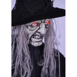 Sorcière géante avec yeux lumineux