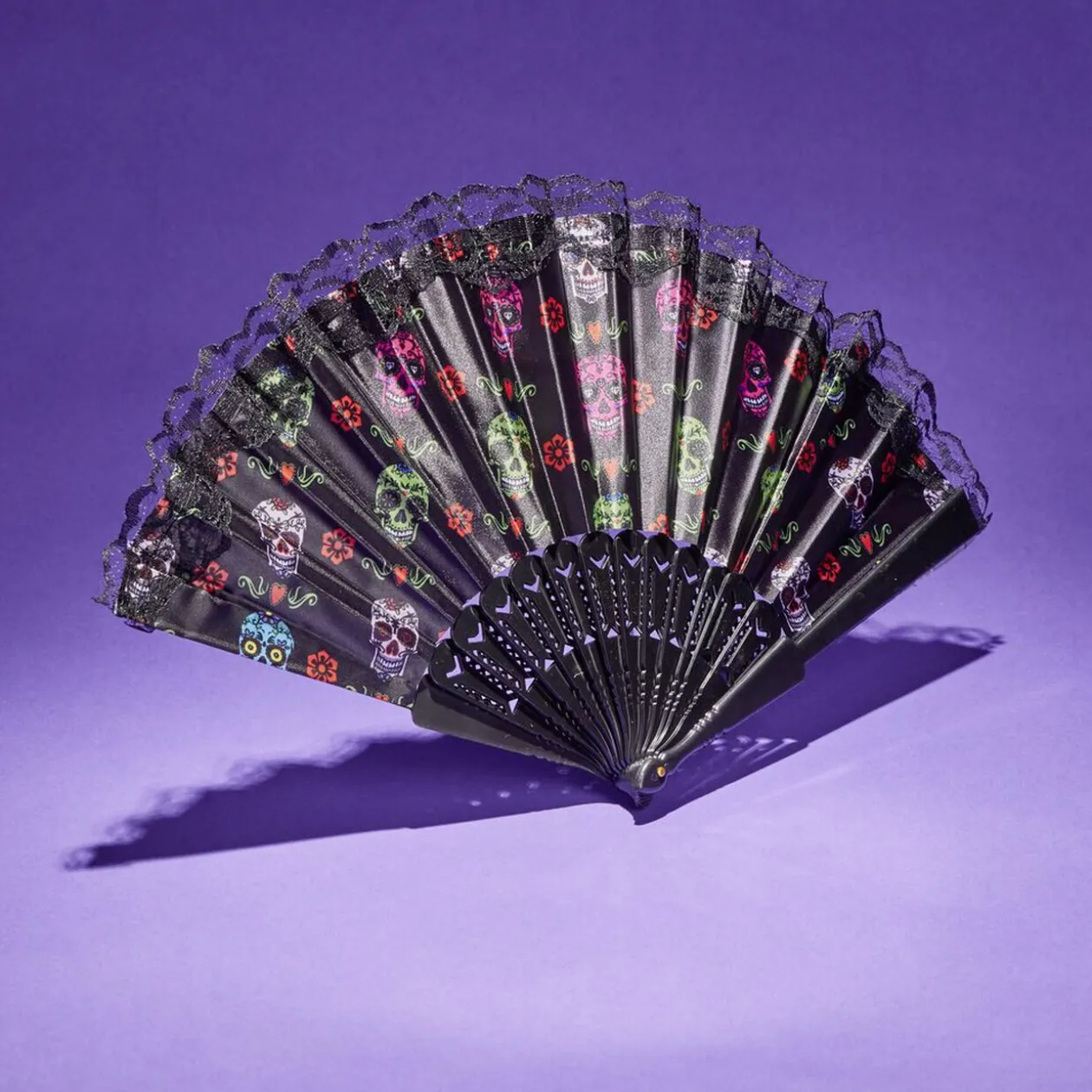 Éventail Halloween pliant tête de mort mexicaine 43x23cm